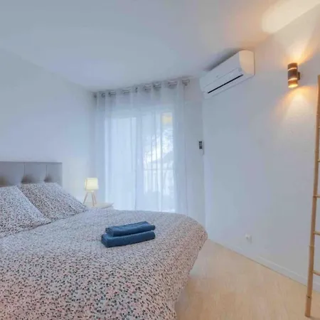 Spacious With Pool Near The Sea Apartamento *